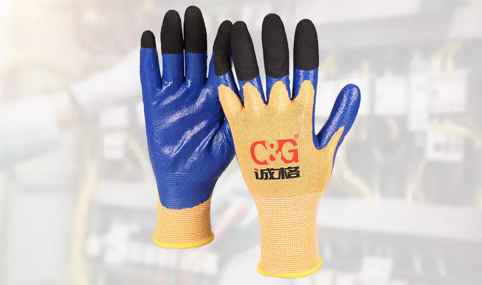 Protecting Electricians' Safety and Enhancing Work Efficiency: Shanghai C&G Low-Voltage Live Working Gloves