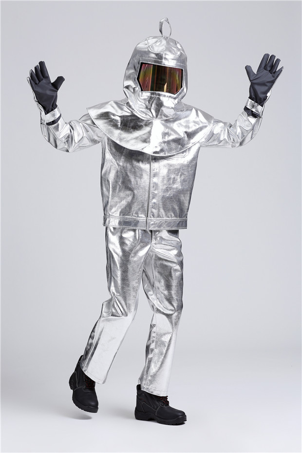 aluminized jacket and pants