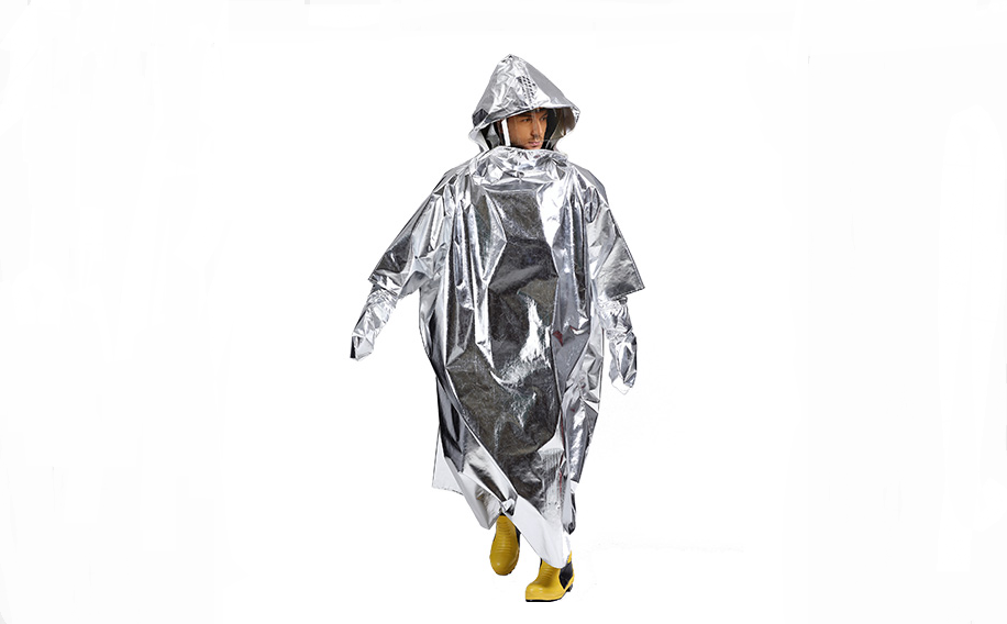 What is the difference between  a flame retardant suit  and an aluminized suit